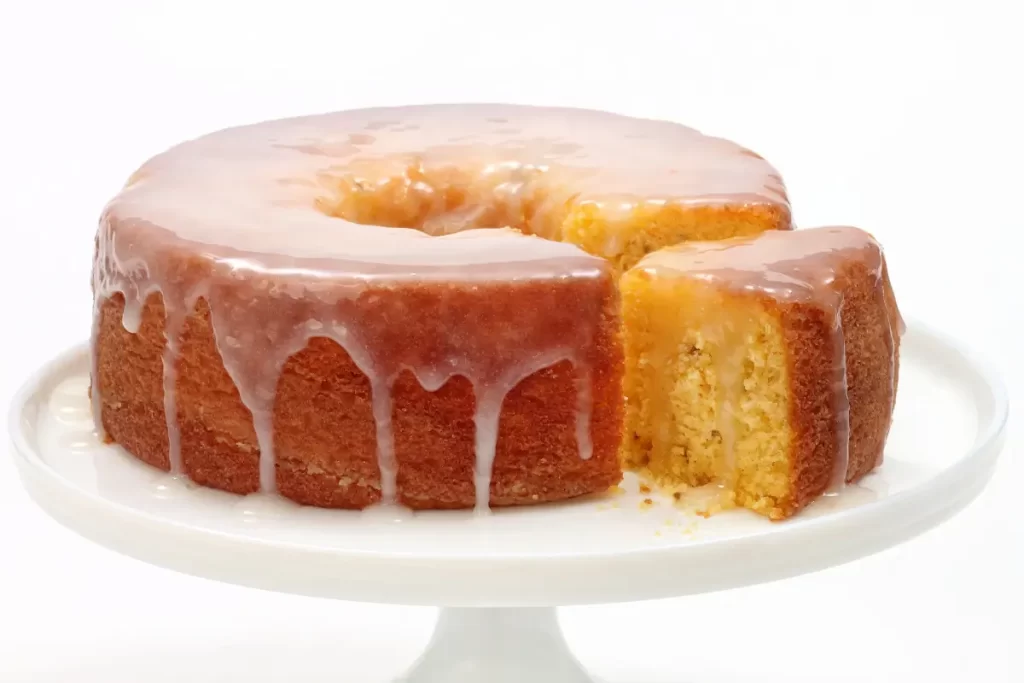 Bolo de Laranja com calda caramelizada